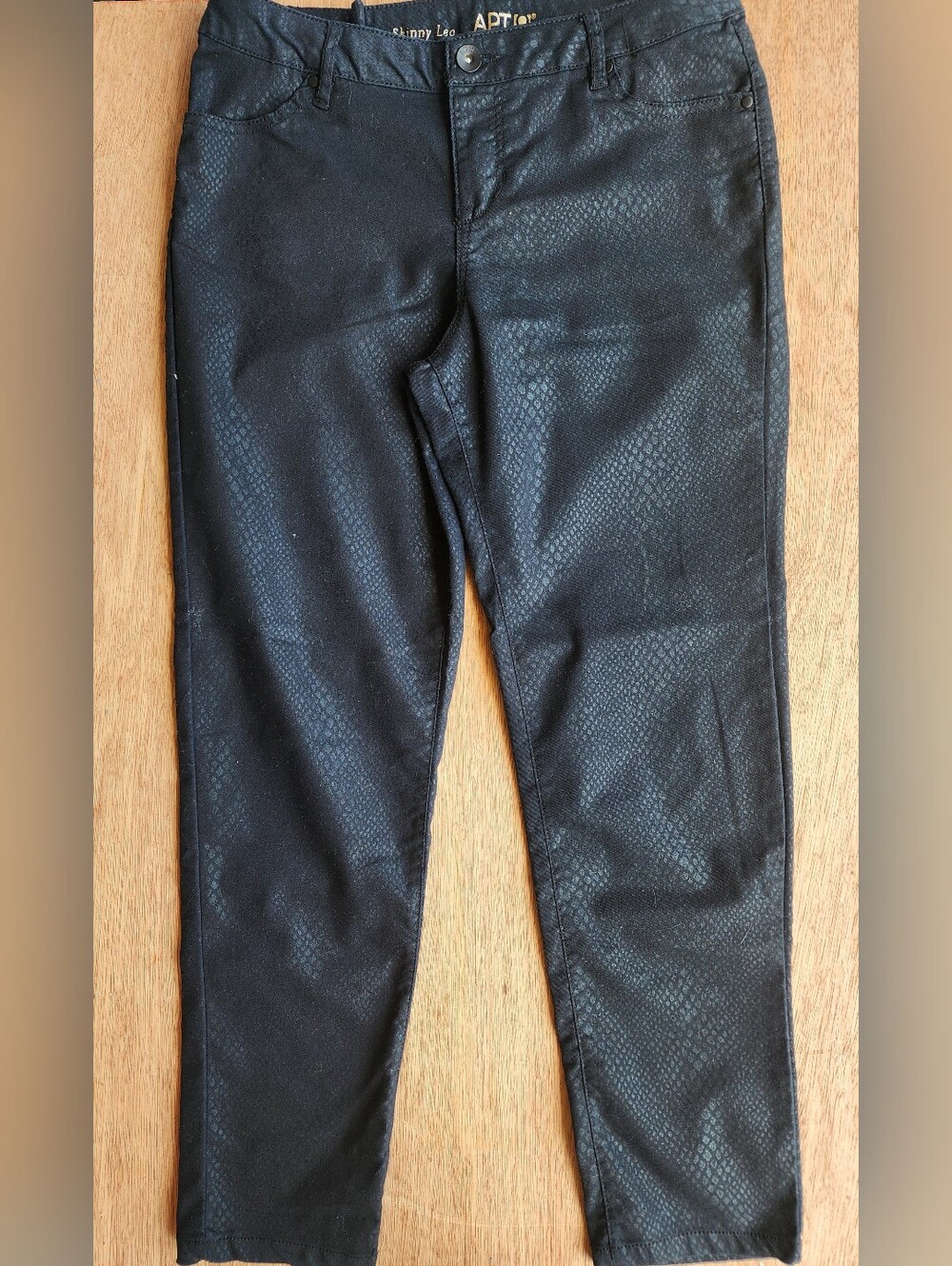Apt 9 Black Snakeskin Print Skinny Leg Pants Textured Size 12